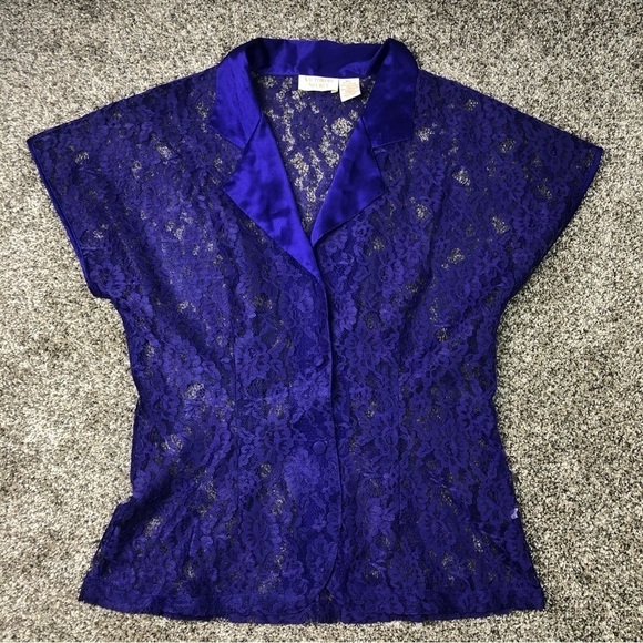 Victoria’s Secret Vintage Gold Label Purple Floral Lace Button Down Size Medium - Picture 1 of 4
